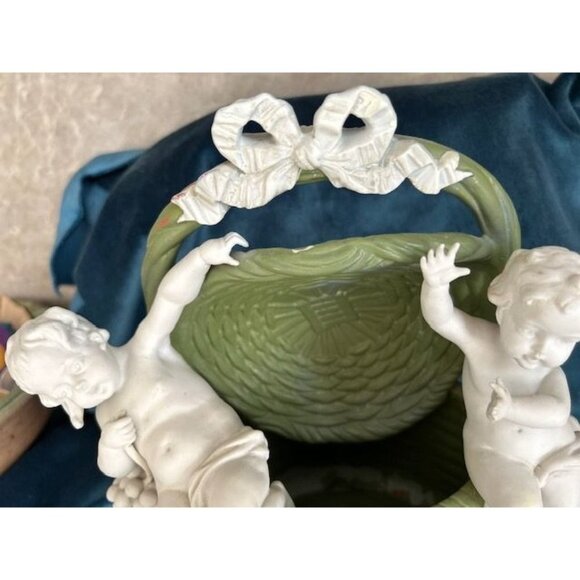 Porcelain Bucket with Angels 12" 10" - Picture 9 of 16